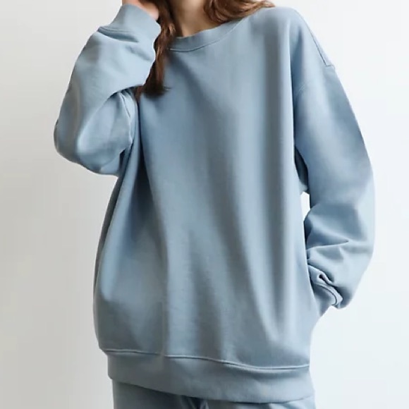 TNA Extra Fleece Mega Crew Sweatshirt - Aritzia - Picture 6 of 9